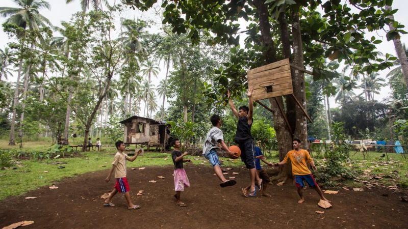 philippines-basketball-never-stops-basketball-court-tagalog-basketball