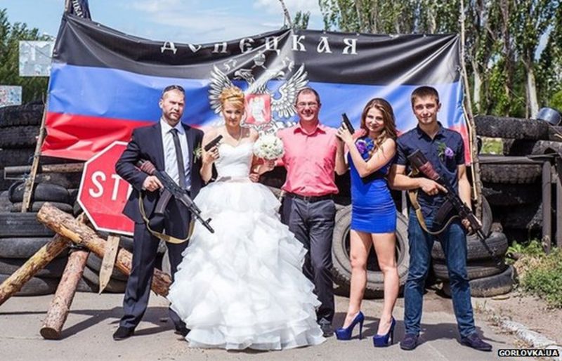 Ukraine Wedding Photos Reveal Weapons Culture Bbc News 