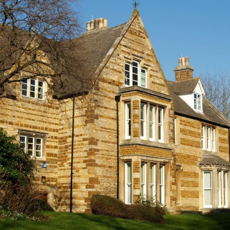 Scheme to convert Croyland Hall in Wellingborough into flats BBC News
