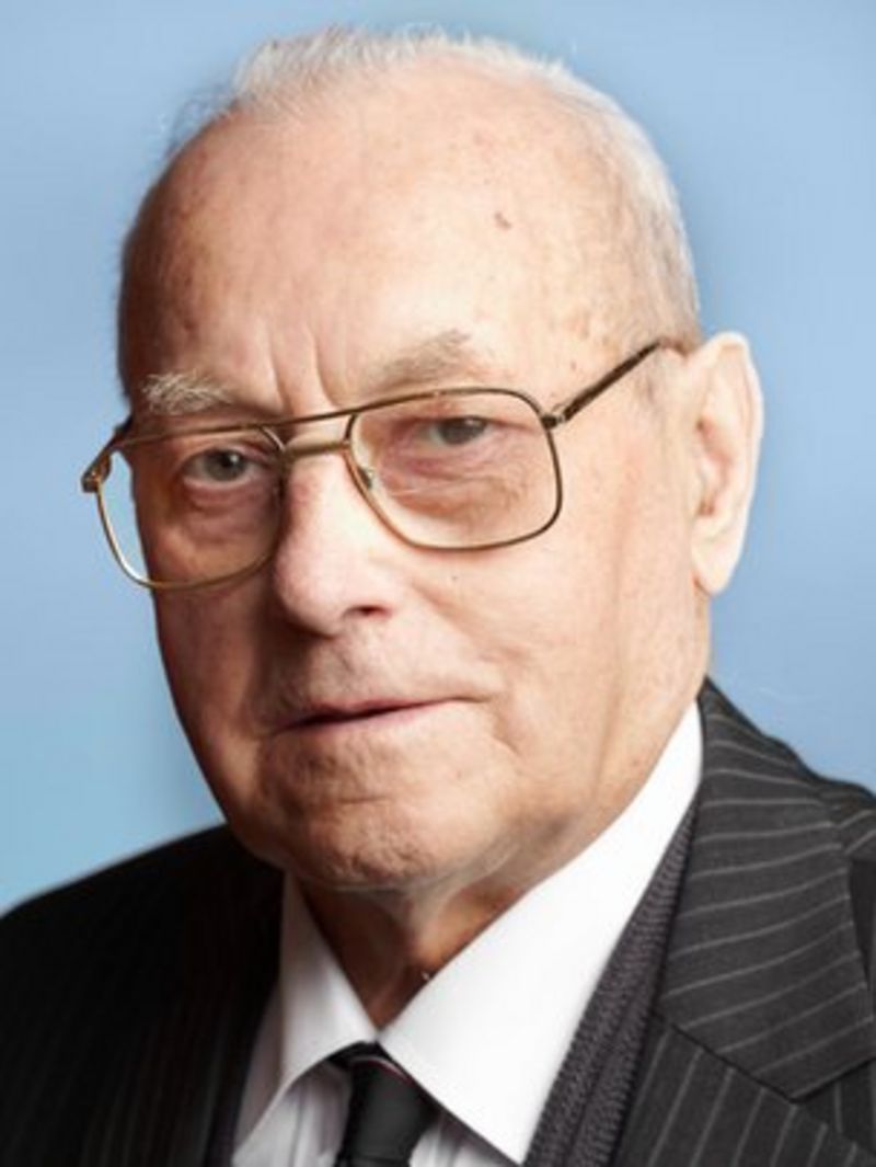 Former Coleraine DUP mayor James McClure dies, aged 88 BBC News