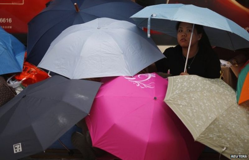 Hong Kong protests: The symbols and songs explained - BBC News