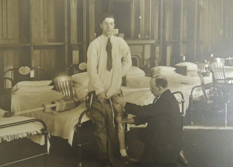 World War One at Home: How Erskine hospital went out on a limb - BBC News