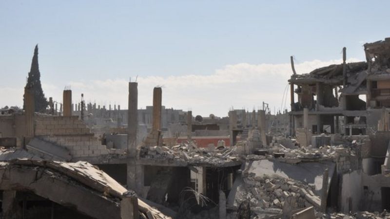 Inside Kobane: Eyewitness account in besieged Kurdish city - BBC News