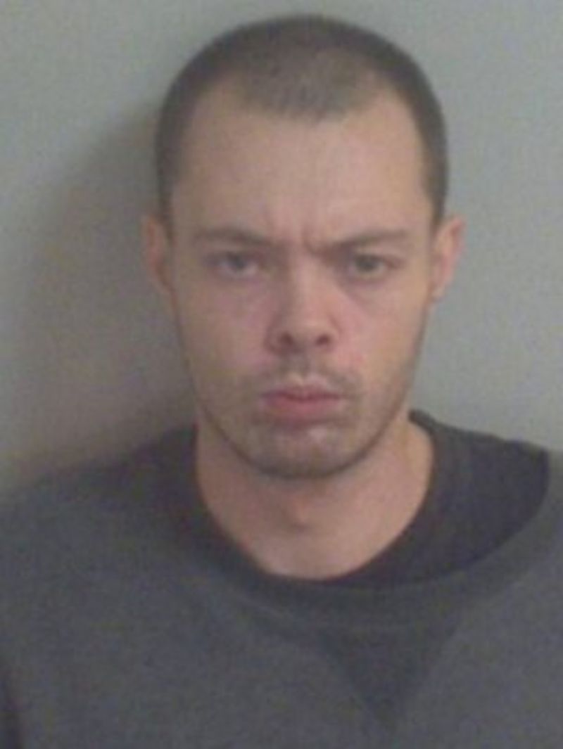 Christopher Hatcher jailed for Hythe knifepoint assault - BBC News