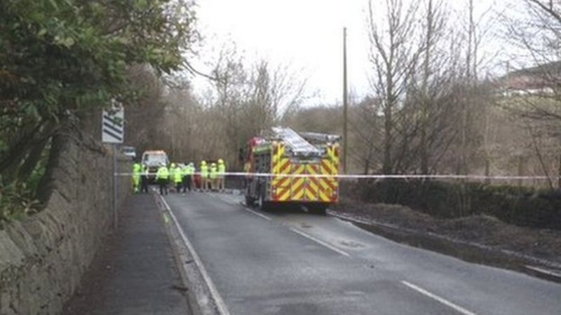 Man Dies And Two Hurt In Two-car Crash In Fife - Bbc News