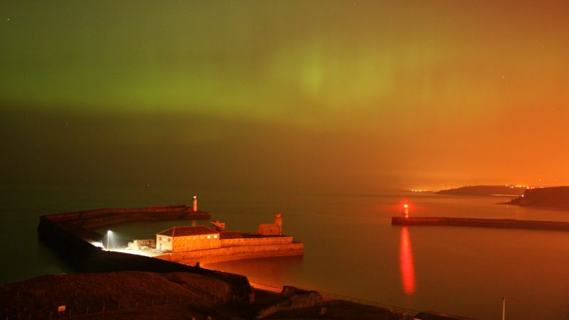 How Northern Lights Look On Other Planets - BBC Newsround