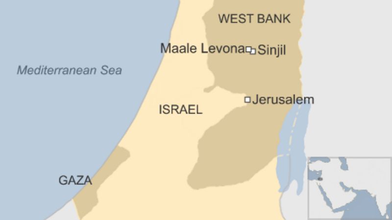 Palestinian killed after stabbing two Israeli soldiers - BBC News