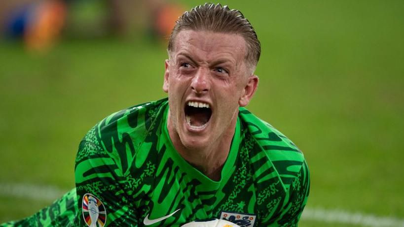 England goalkeeper Jordan Pickford celebrates