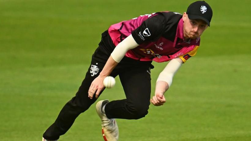 Lewis Goldsworthy bowling for Somerset last year