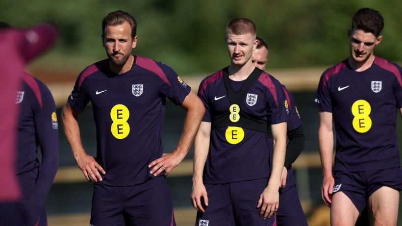 England captain Harry Kane with Adam Wharton and Declan Rice