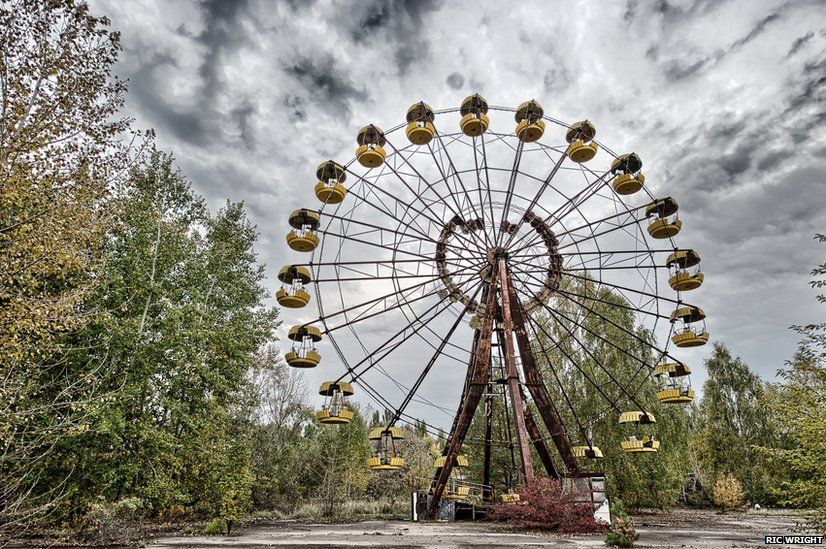 The Ferris wheel in central Pripyat