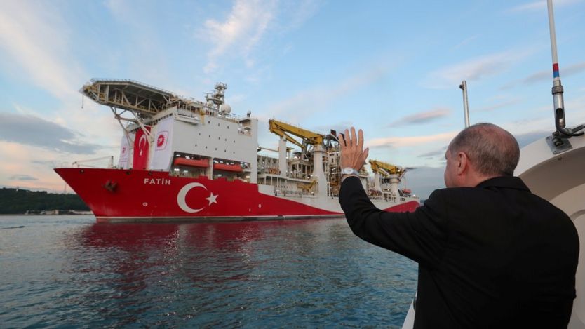 Эрдоган и буровое судно "Фатих"