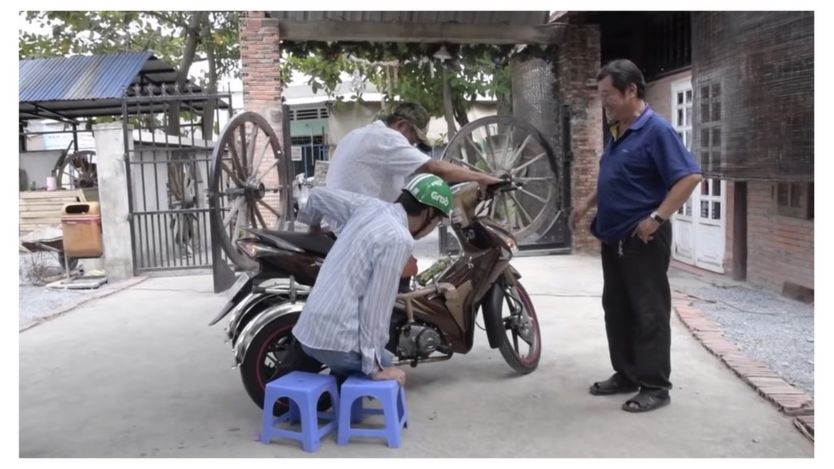 Những người dân 'vô danh đau khổ' trong phim của Andre Menras