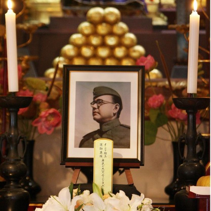 সর্বকালের সর্বশ্রেষ্ঠ বাঙালি: বিবিসি বাংলার জরিপে পঞ্চম স্থানে সুভাষ চন্দ্র বসু- ভারতে স্বাধীনতা সংগ্রামের কিংবদন্তি নেতা 10 জাপানের টোকিওতে এই রেনকোজি বৌদ্ধ মন্দিরে সুভাষ চন্দ্র বসুর দেহভস্ম সংরক্ষণের স্থান