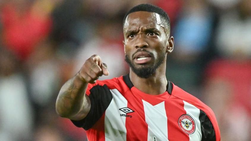 Ivan Toney in action for Brentford.