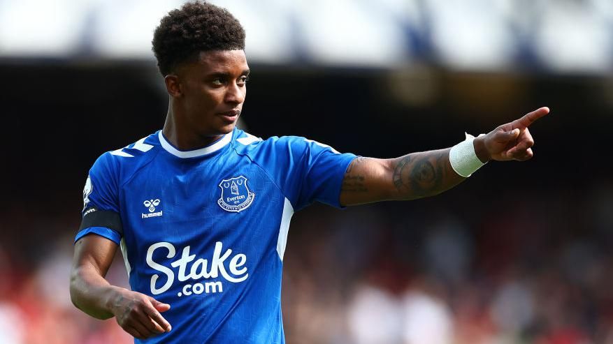 Everton: Besiktas, Crystal Palace, Fulham keen on Demarai Gray - BBC Sport