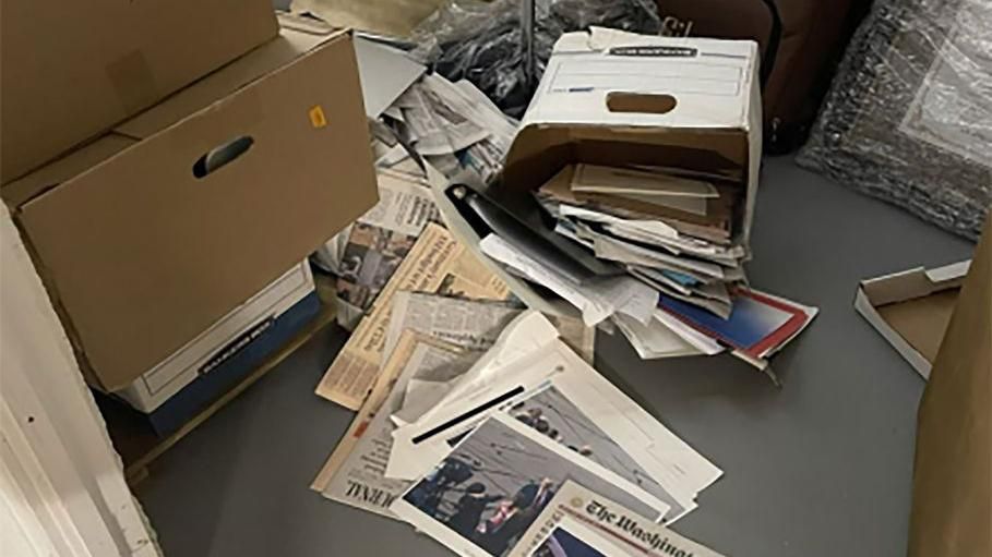 Boxes of classified information held by Mr Trump
