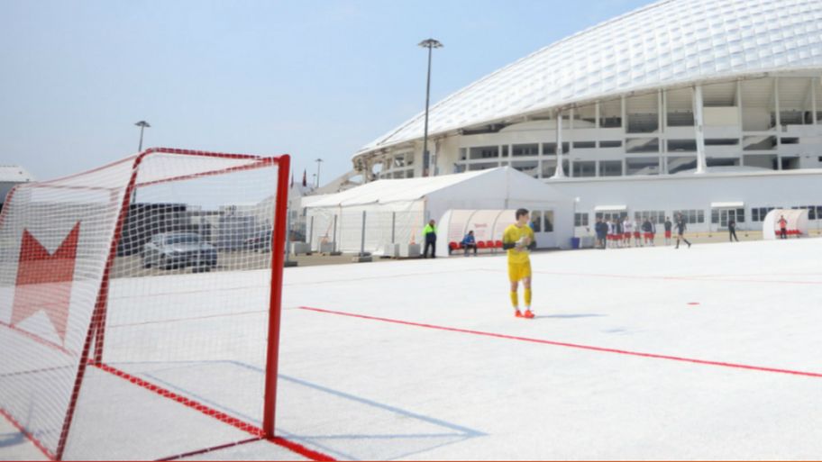 campo calcio plastica Sochi
