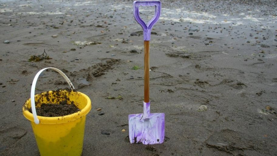 Comments What Are You Doing On Bank Holiday Monday Cbbc Newsround - a bucket and spade on a grey summer day on the beach at sandsend near