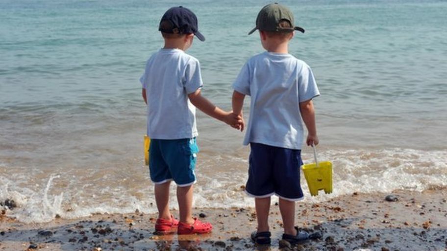 The Families That Cant Afford Summer >> Families Can T Afford To Go On Summer Day Trips Cbbc Newsround The Families That Cant Afford Summer >> Families Can T Afford To Go On Summer Day Trips Cbbc Newsround
