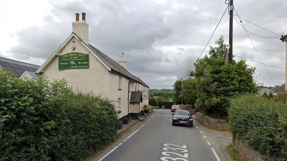 Power tools stolen from Devon shed - BBC News