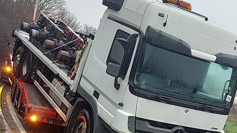 Lorry fallen off transporter in Felixstowe