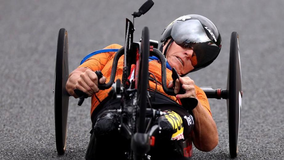 Dutch handcyclist Jennette Jansen in action at the Tokyo Paralympics