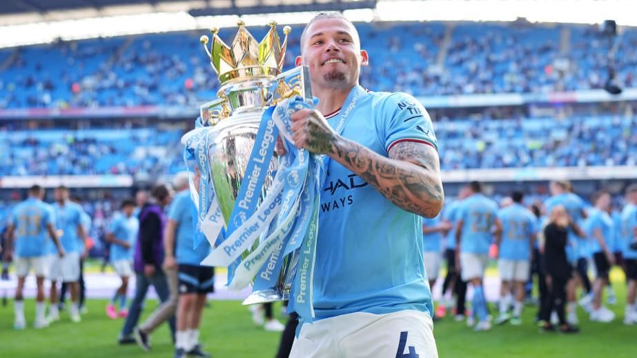 Man City: Kalvin Phillips says 'Champions League is the one the lads speak  about the most' - BBC Sport
