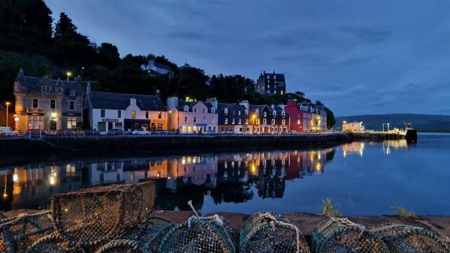 Tobermory pictured at night
