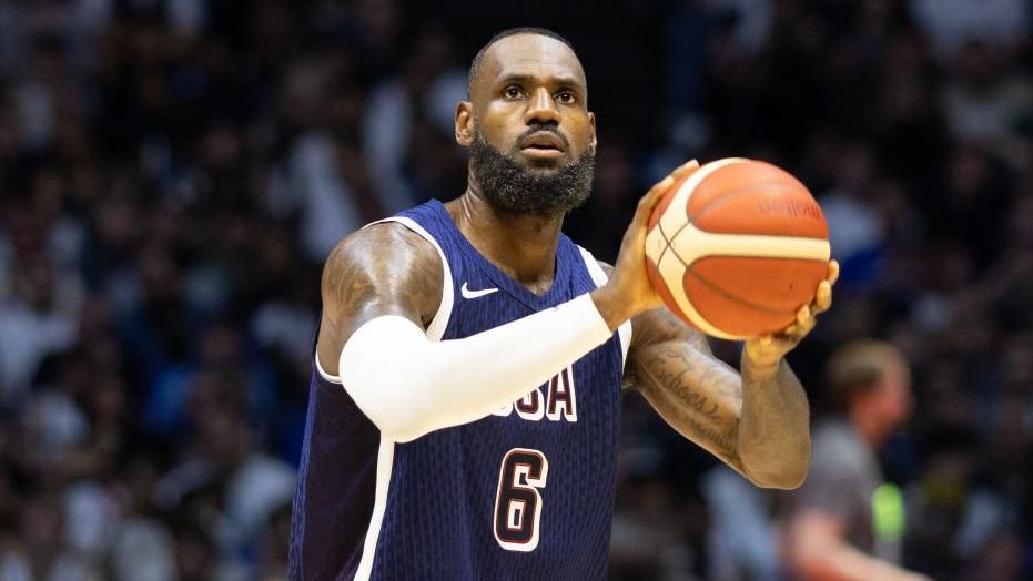 Paris 2024 LeBron James is USA flag bearer at Olympic ceremony BBC Sport