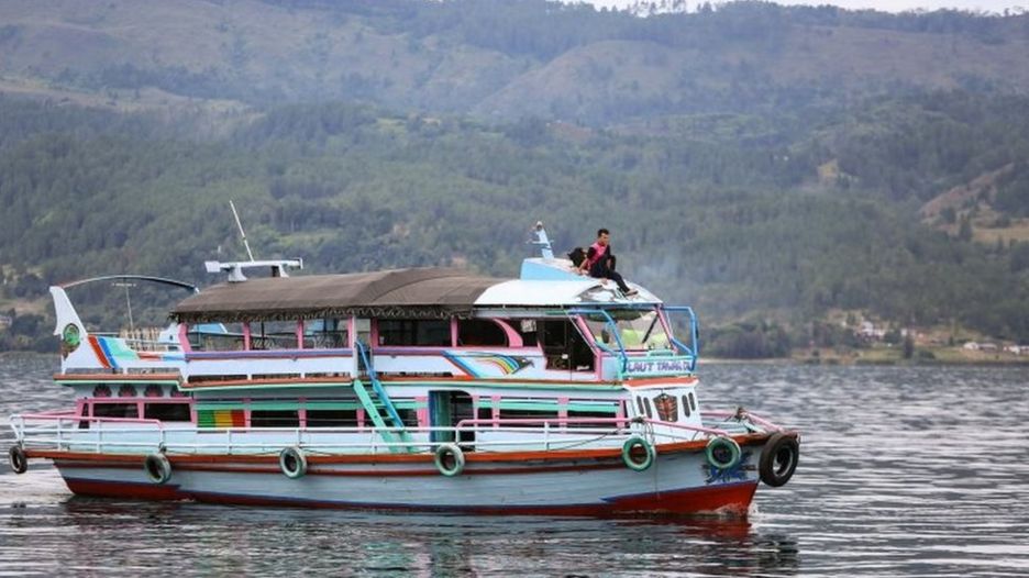 KM Sinar Bangun yang mengalami kecelakaan di Danau Toba mirip dengan kapal tradisional ini.
