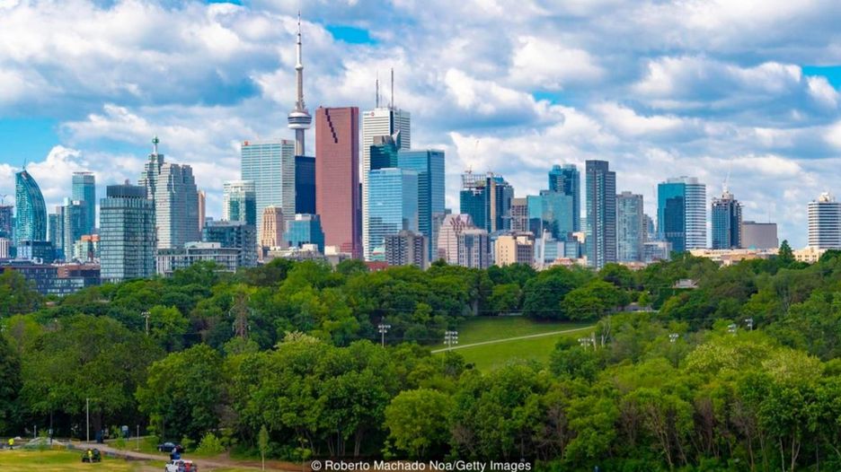 Dân số Toronto tăng thêm hơn 100.000 người mỗi năm