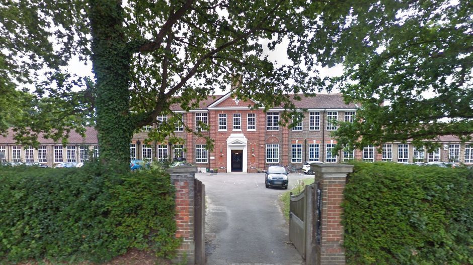 West Sussex East Grinstead school shuts due to water outage BBC