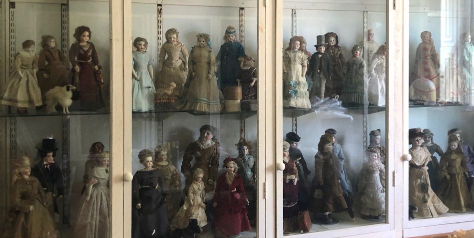 Antique doll cheap auction