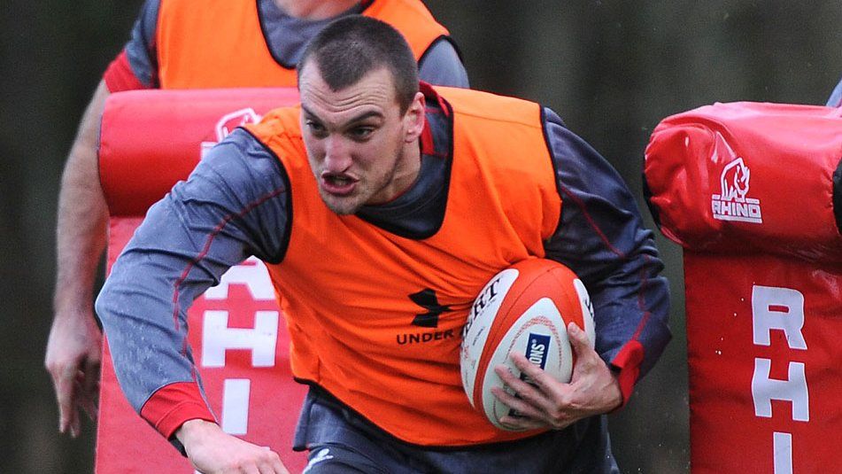 Sam Warburton in training with the Wales squad