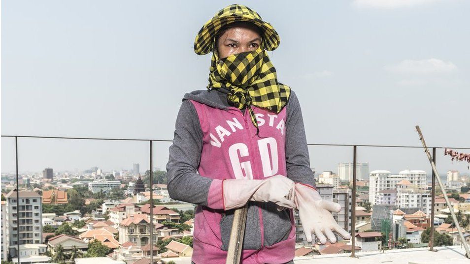 A female construction worker