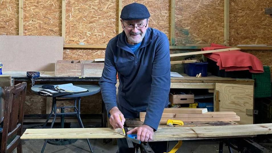 Dave leads woodworking and furniture making sessions for ex-offenders