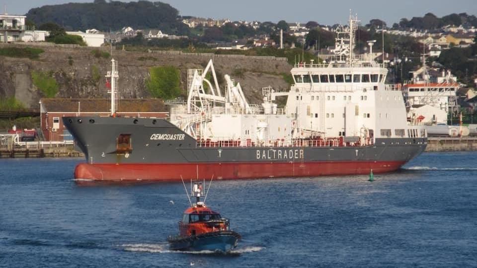 The cement carrier Cemcoaster, a regular visitor to Cattewater Harbour, sails into PlymouthPlymouth 