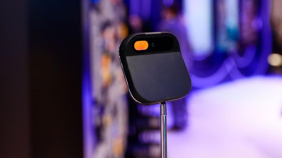 Humane's AI Pin wearable device