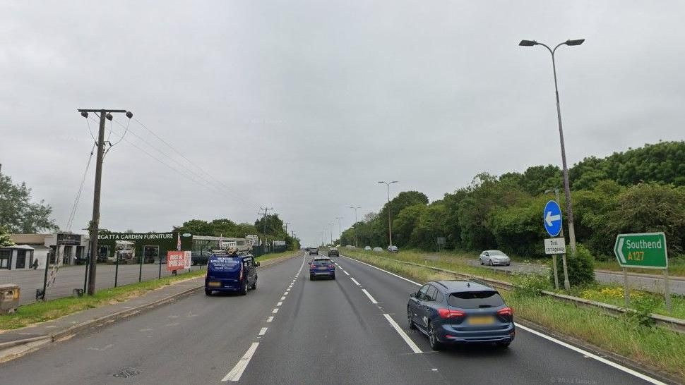 A127 reopens after crash between loose horse and van BBC News