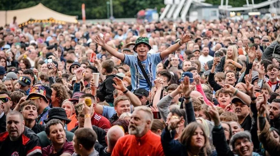 Crowd at Godiva Festival