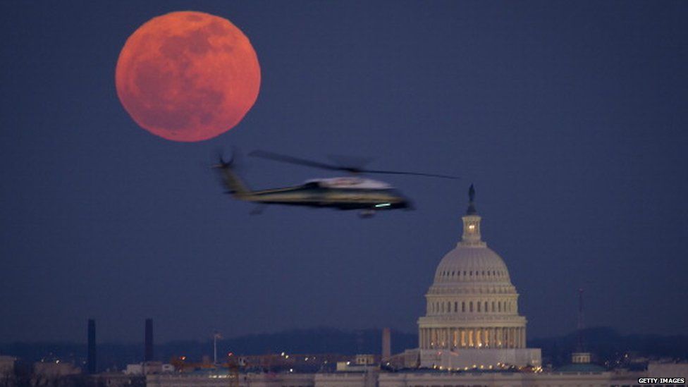 Full moons are just as likely to be red