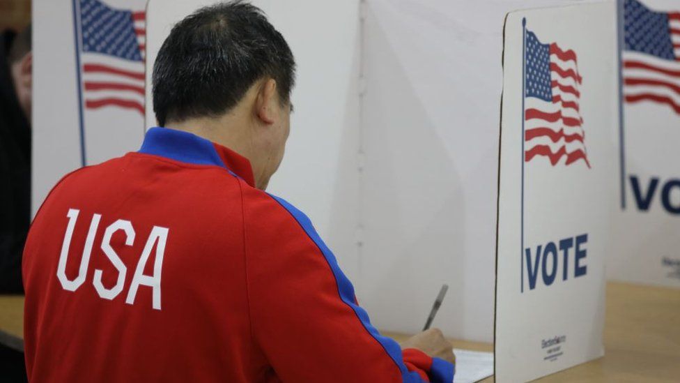 Man voting in US