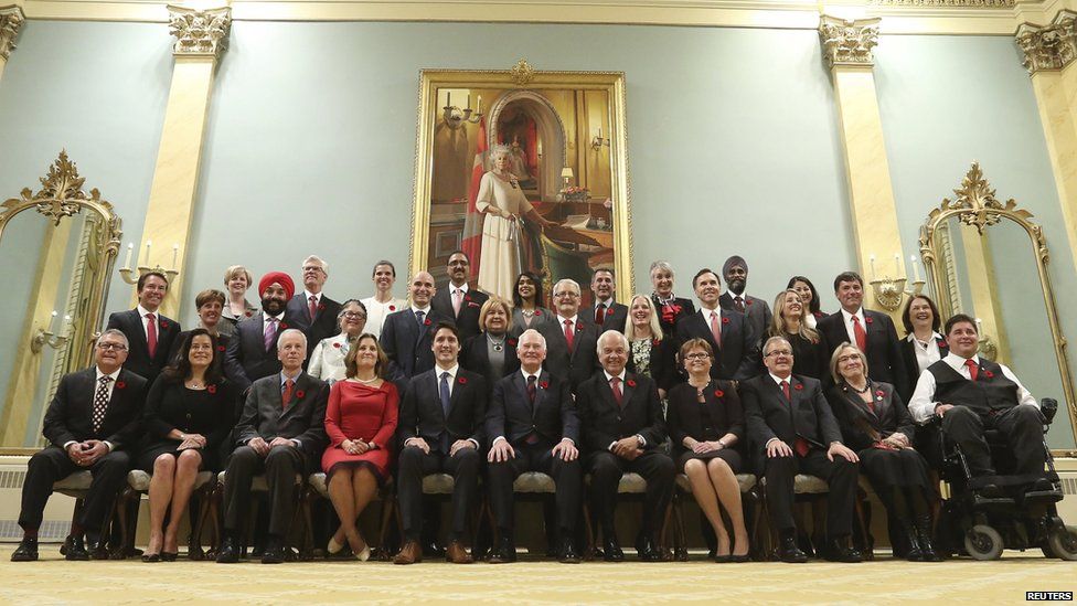 Justin Trudeau's entire cabinet poses for a picture
