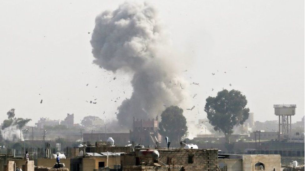 Smoke rises above Sanaa after Saudi-led coalition air strike (file photo)