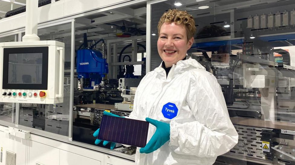 australia-wants-to-become-a-renewable-energy-superpower-can-it-bbc-news
