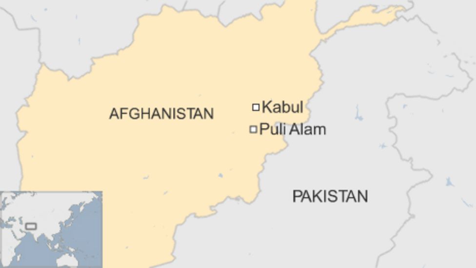 Afghan police targeted in deadly suicide attack - BBC News