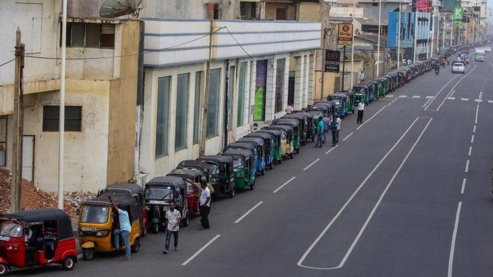 Sri Lanka fuel queue