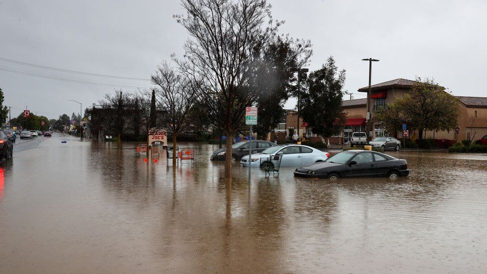 California: Powerful storm brings heavy rain and snow to America's west ...