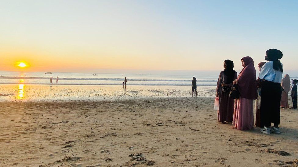 Tourists in Bali who have visited from another part of Indonesia